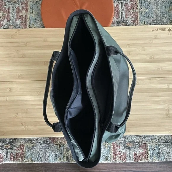 ISSEY MIYAKE Olive Green BALLISTIC NYLON Duffel Tote with Black Handles - Picture 3 of 6